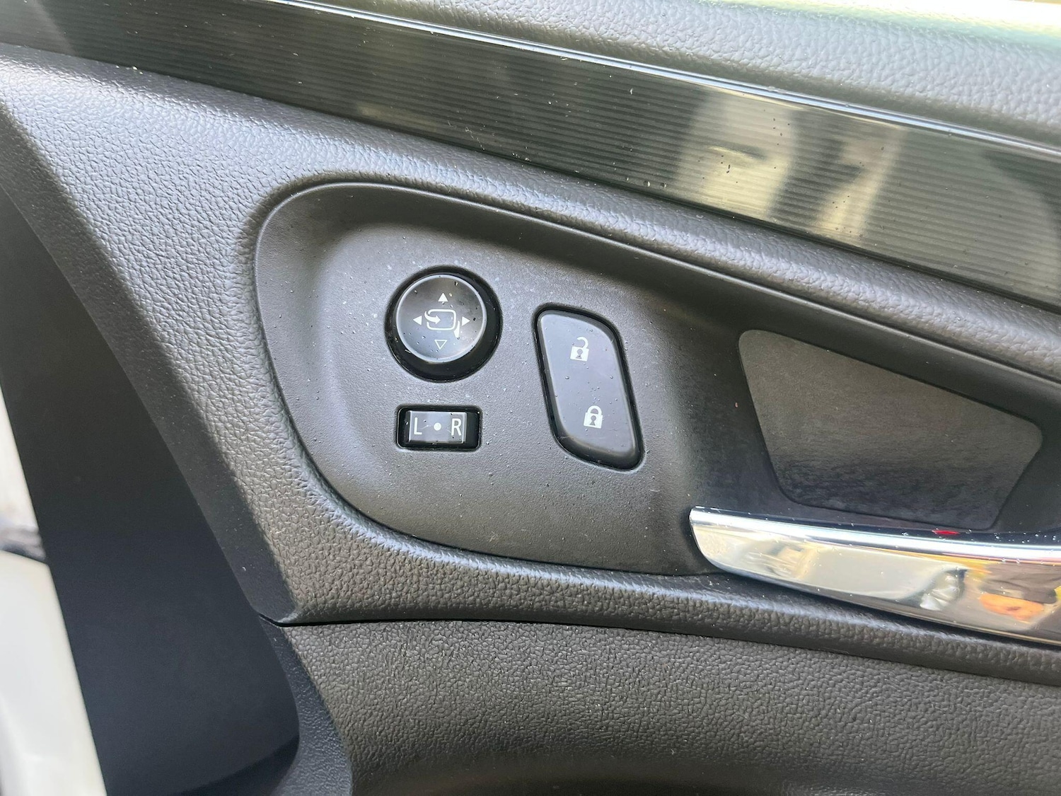 Used Vauxhall Insignia 2015 for sale - 76990663: Photo 29