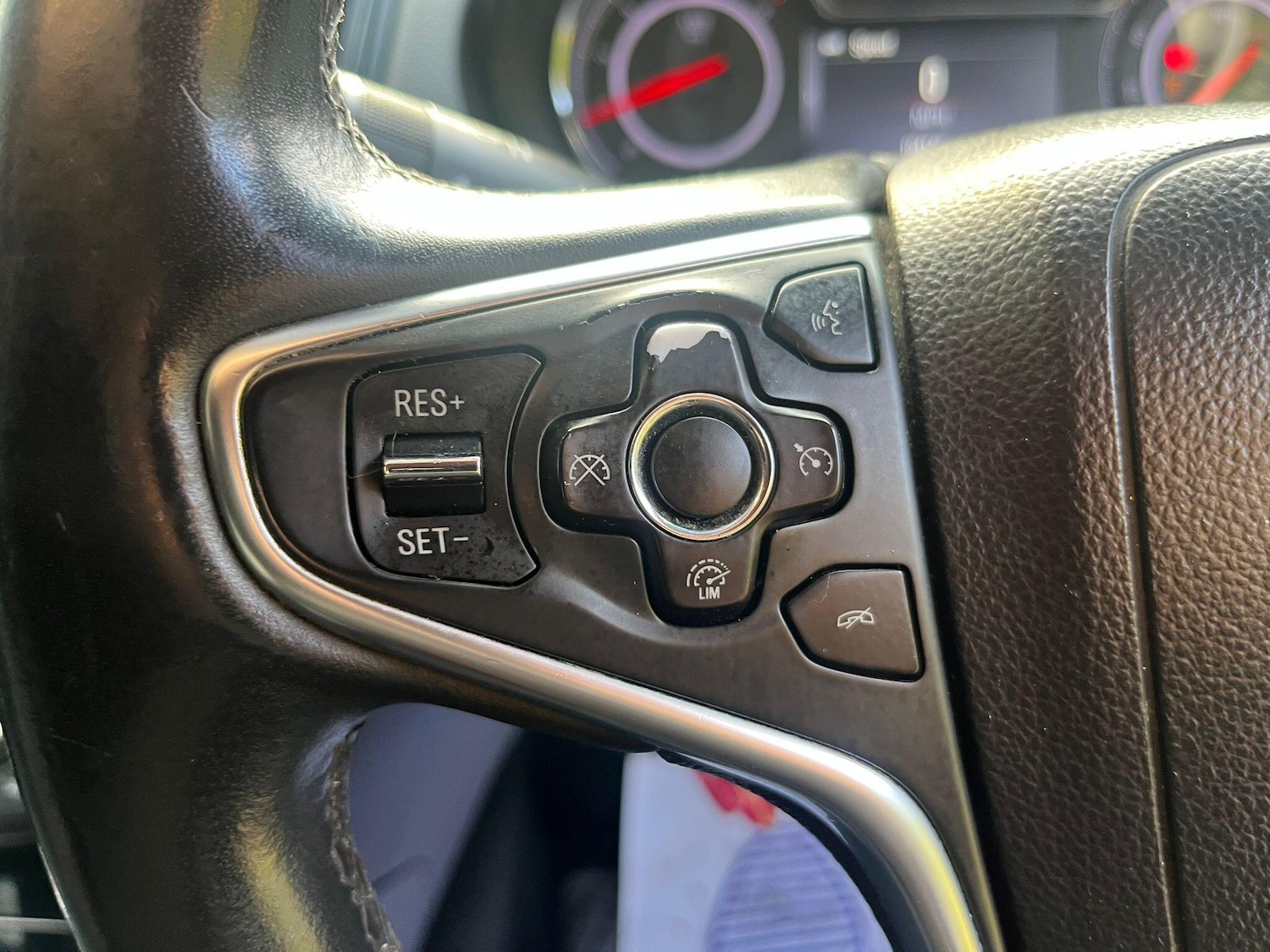 Used Vauxhall Insignia 2015 for sale - 76990663: Photo 33