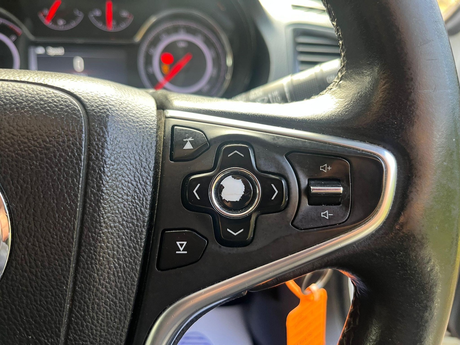 Used Vauxhall Insignia 2015 for sale - 76990663: Photo 35