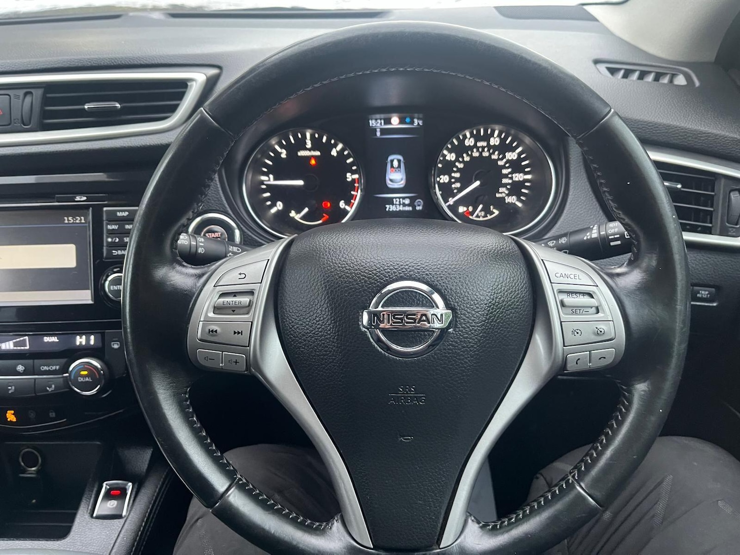 Used Nissan Qashqai 2015 for sale - 77142921: Photo 30