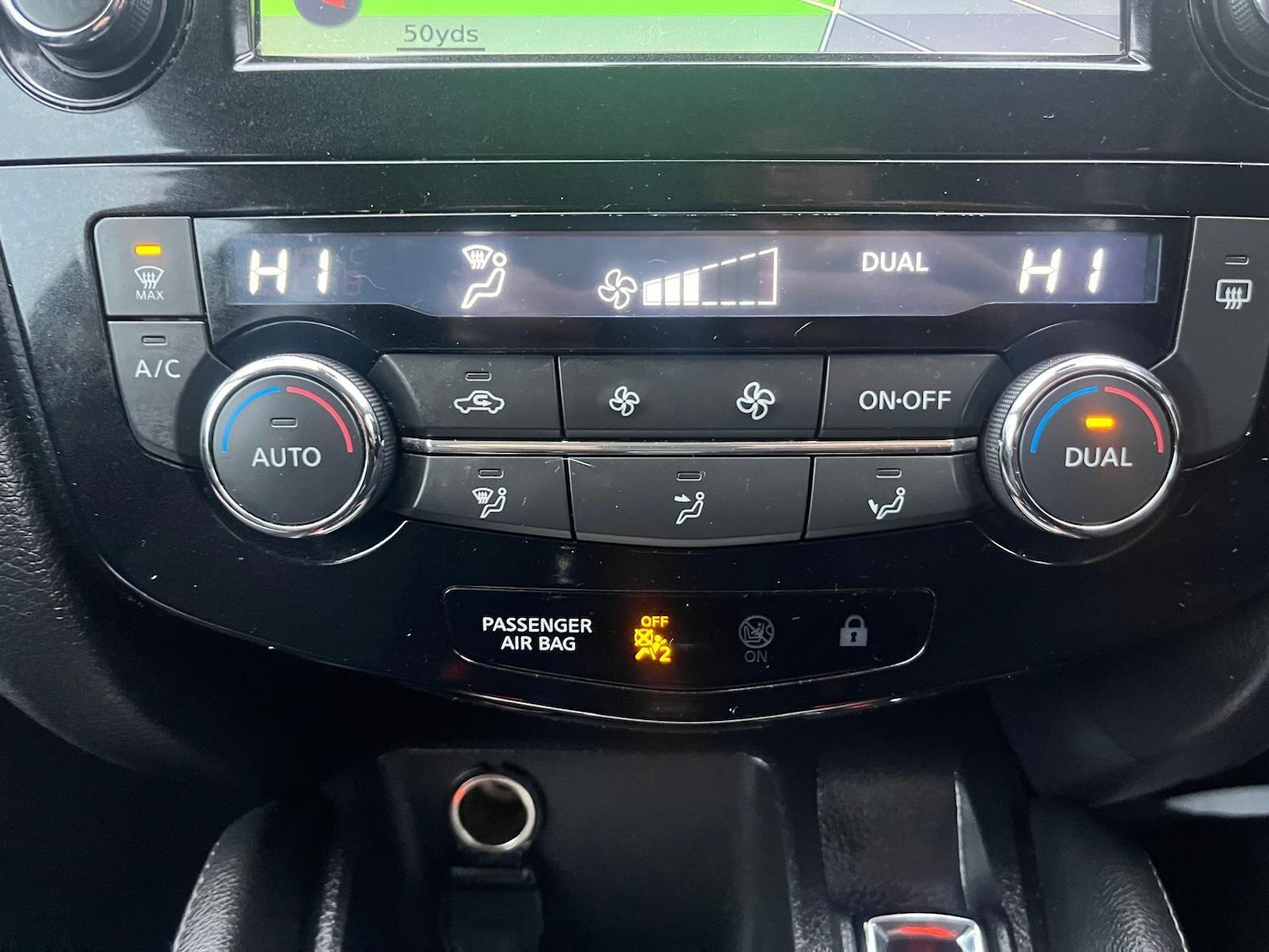 Used Nissan Qashqai 2015 for sale - 77142921: Photo 42