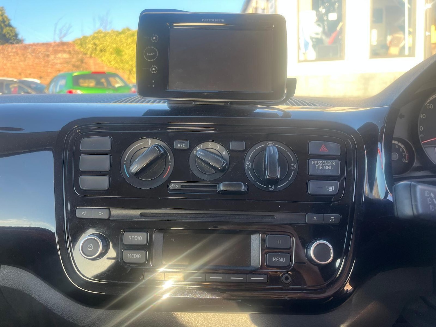 Used Volkswagen up! for sale - 77925107: Photo 16