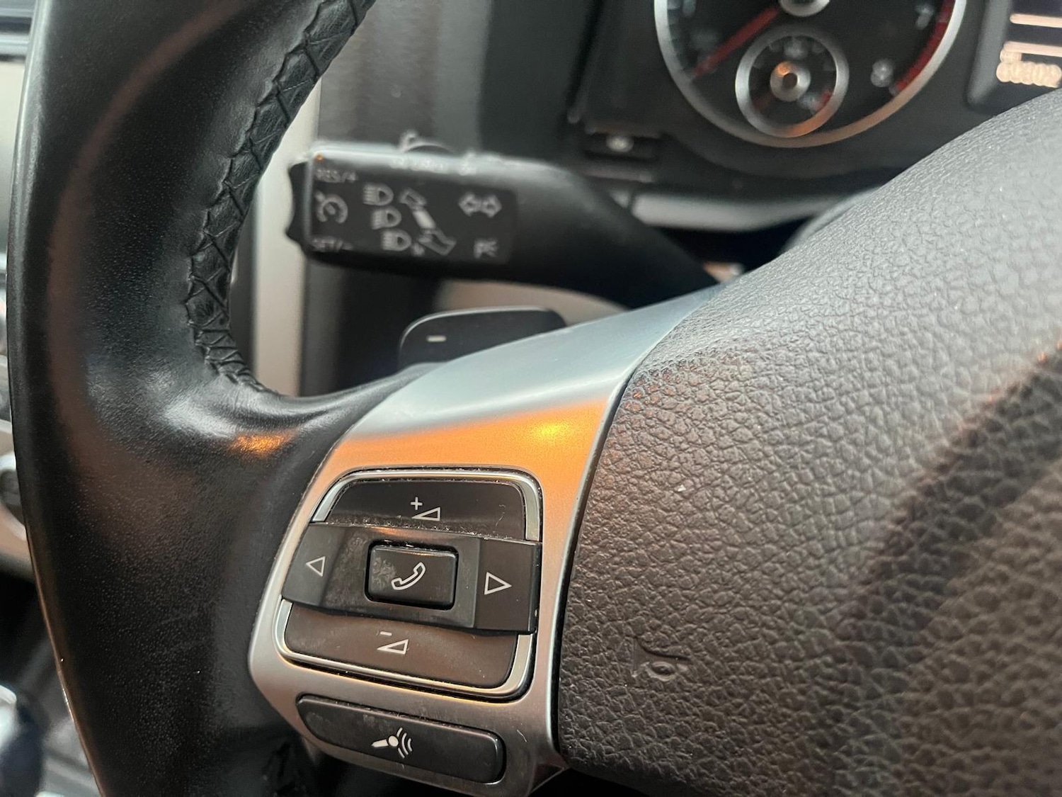 Used Volkswagen Scirocco 2013 for sale - 77853979: Photo 11