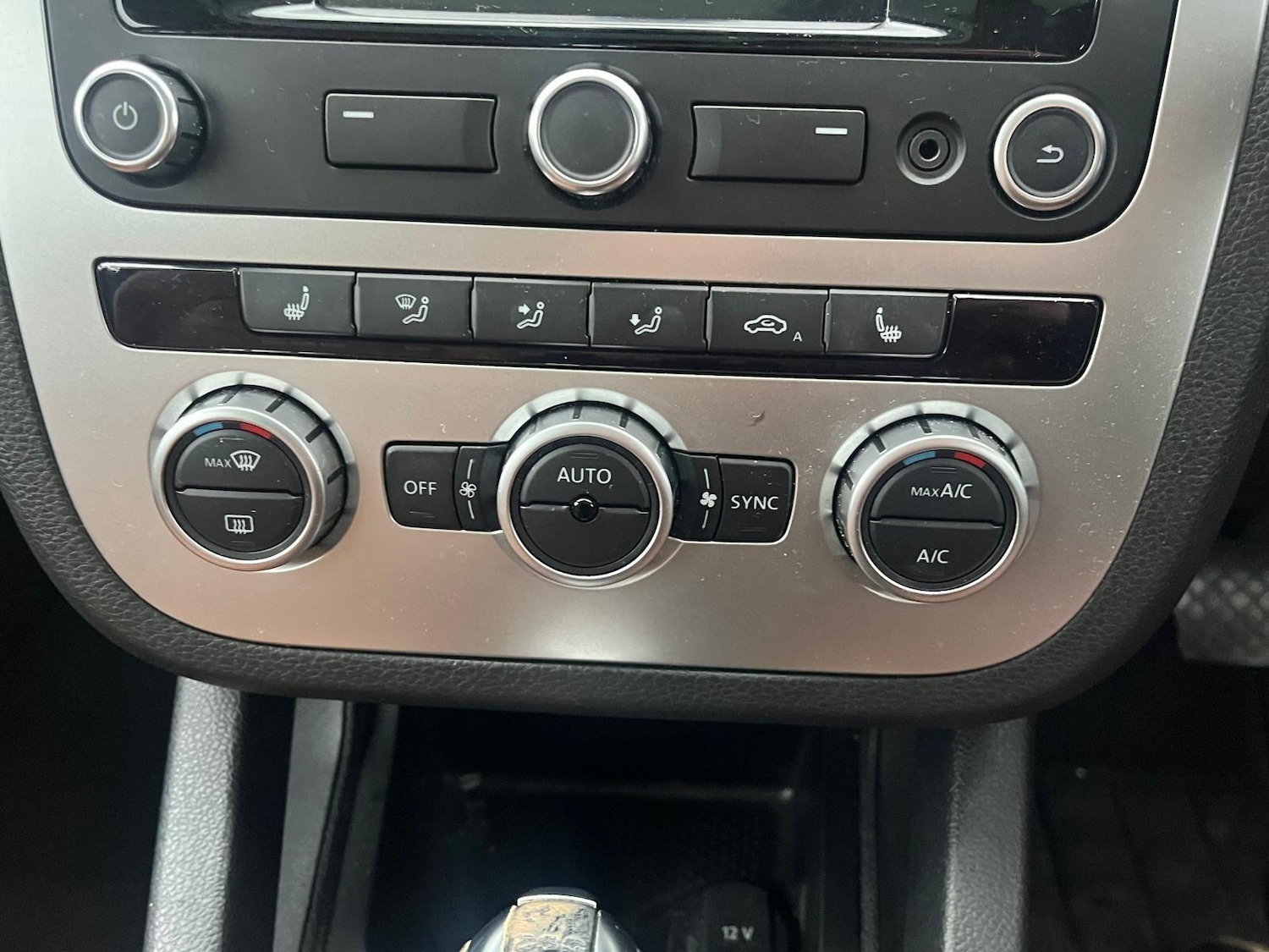 Used Volkswagen Scirocco 2013 for sale - 77853979: Photo 24