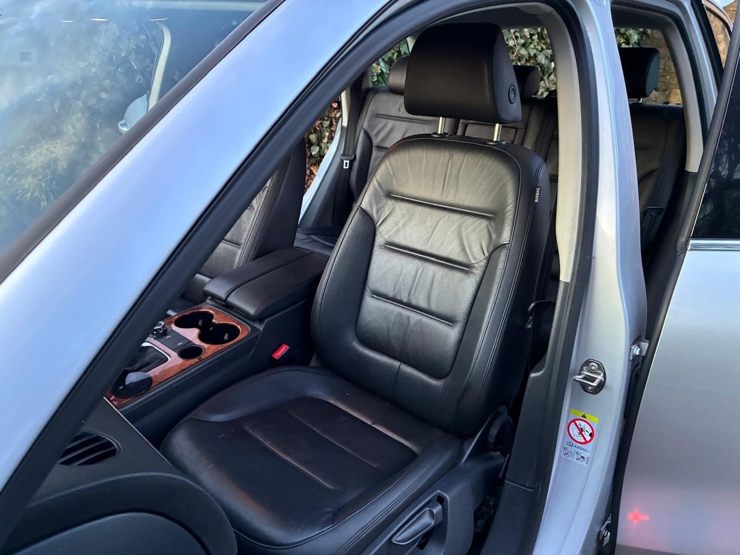 Used Volkswagen Touareg 2013 for sale - 77705604: Photo 14