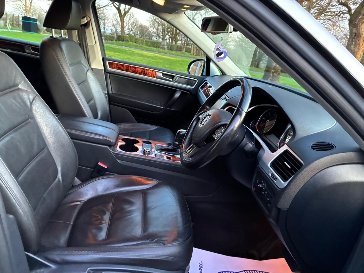 Used Volkswagen Touareg 2013 for sale - 77705604: Photo 24