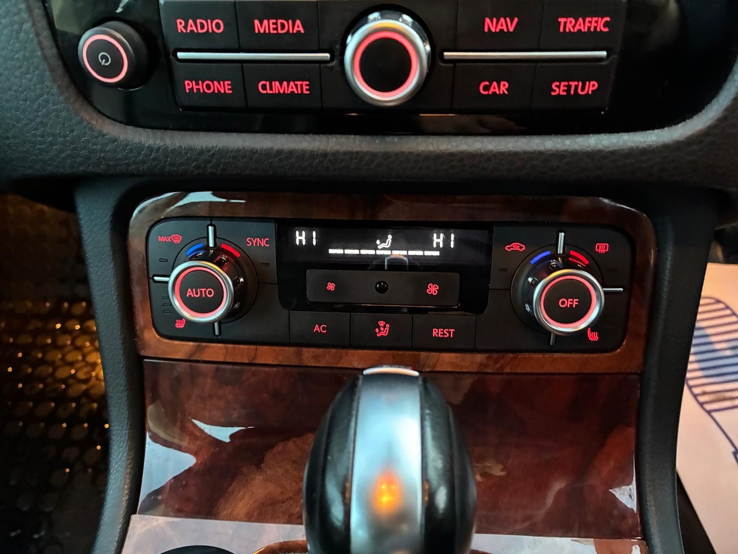 Used Volkswagen Touareg 2013 for sale - 77705604: Photo 46