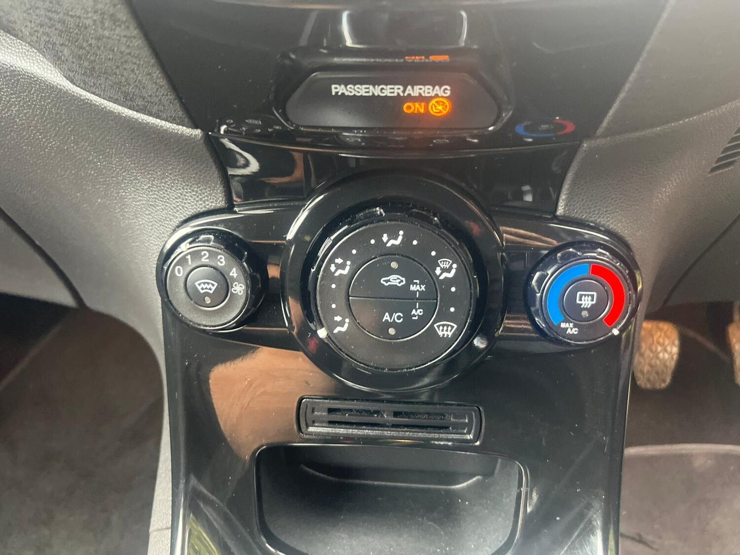 Used Ford Fiesta 2013 for sale - 76043228: Photo 34