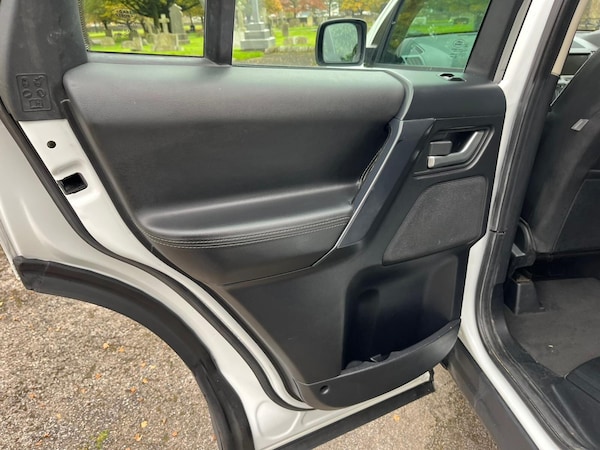Used Land Rover Freelander 2 2012 for sale - 76295513: Photo 16