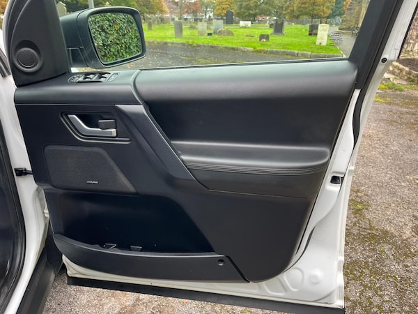 Used Land Rover Freelander 2 2012 for sale - 76295513: Photo 27