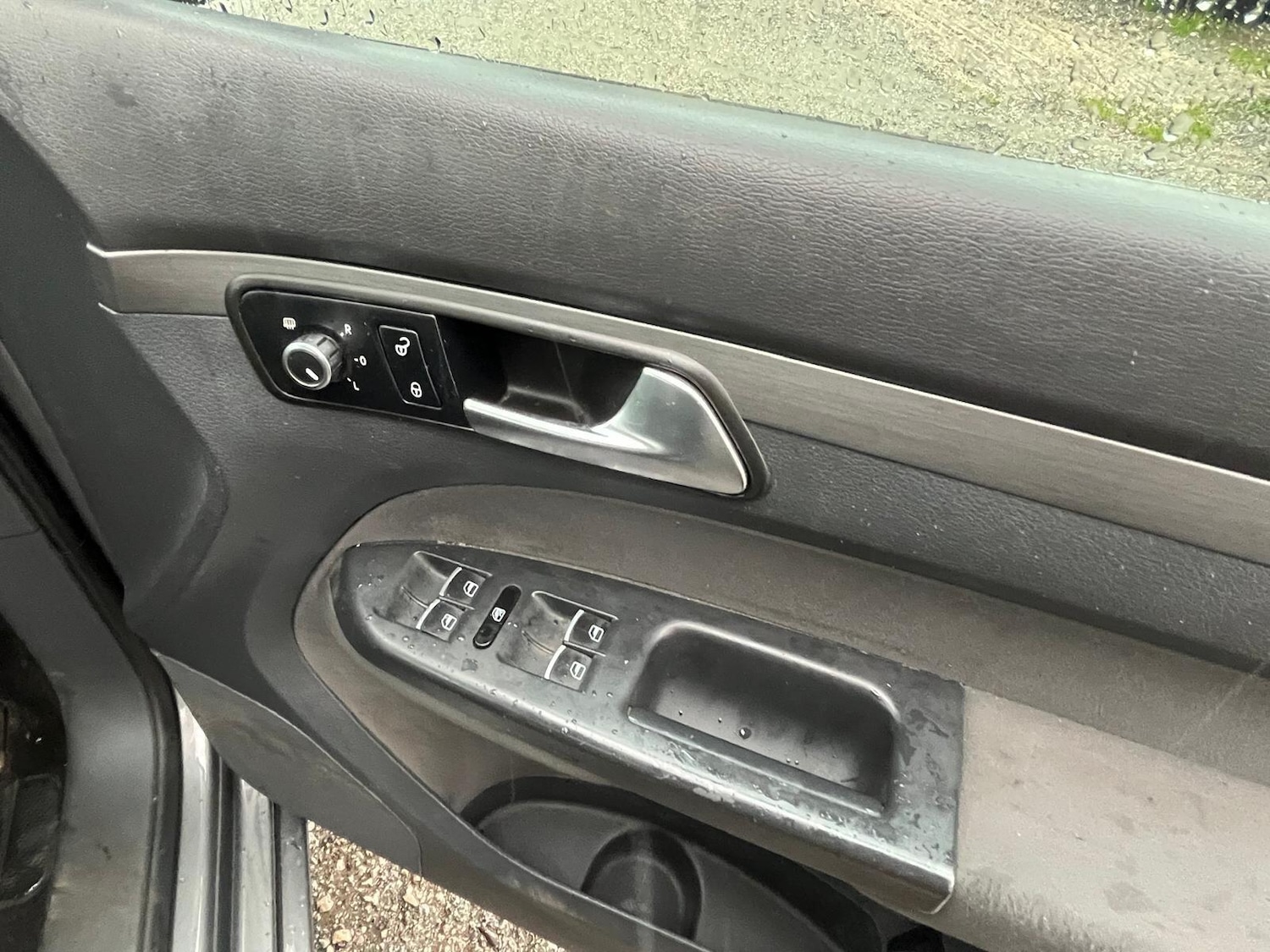 Used Volkswagen Touran 2012 for sale - 76752450: Photo 10