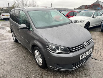 Used Volkswagen Touran 2012 for sale - 76752450: Photo