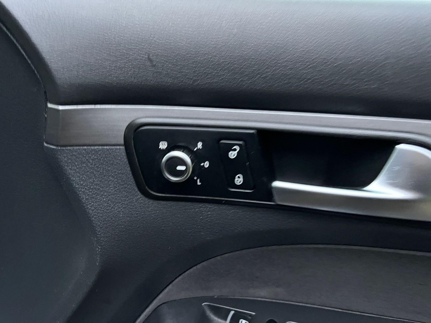 Used Volkswagen Touran 2012 for sale - 76752450: Photo 30