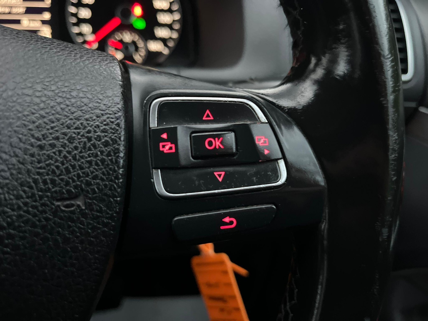 Used Volkswagen Touran 2012 for sale - 76752450: Photo 37