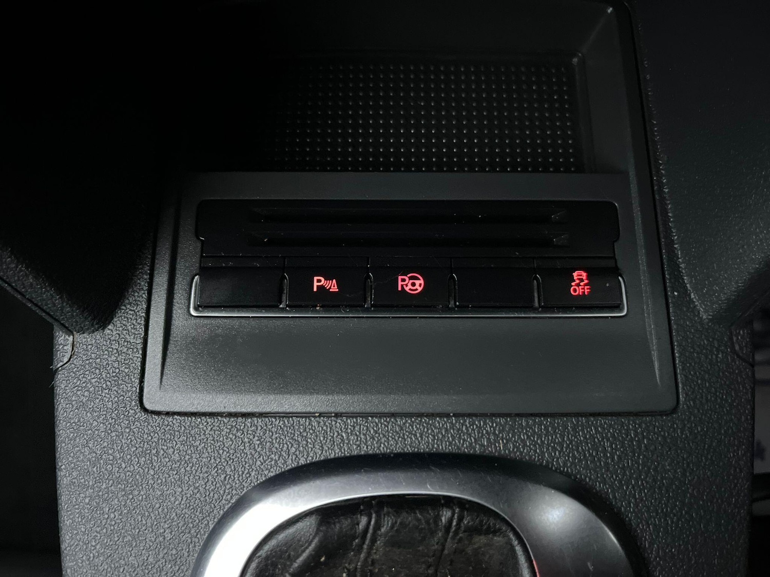 Used Volkswagen Touran 2012 for sale - 76752450: Photo 43