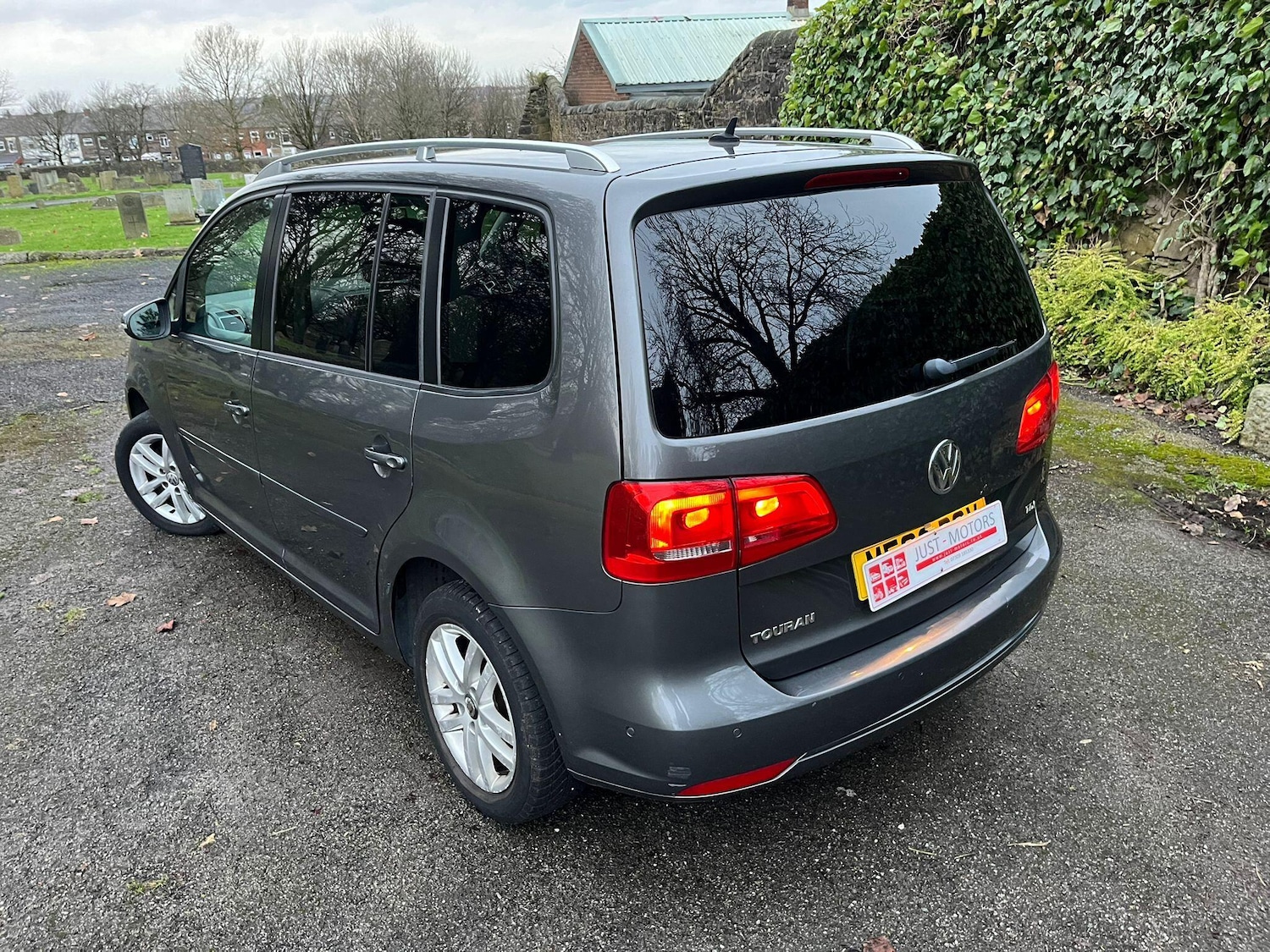 Used Volkswagen Touran 2012 for sale - 76752450: Photo 63