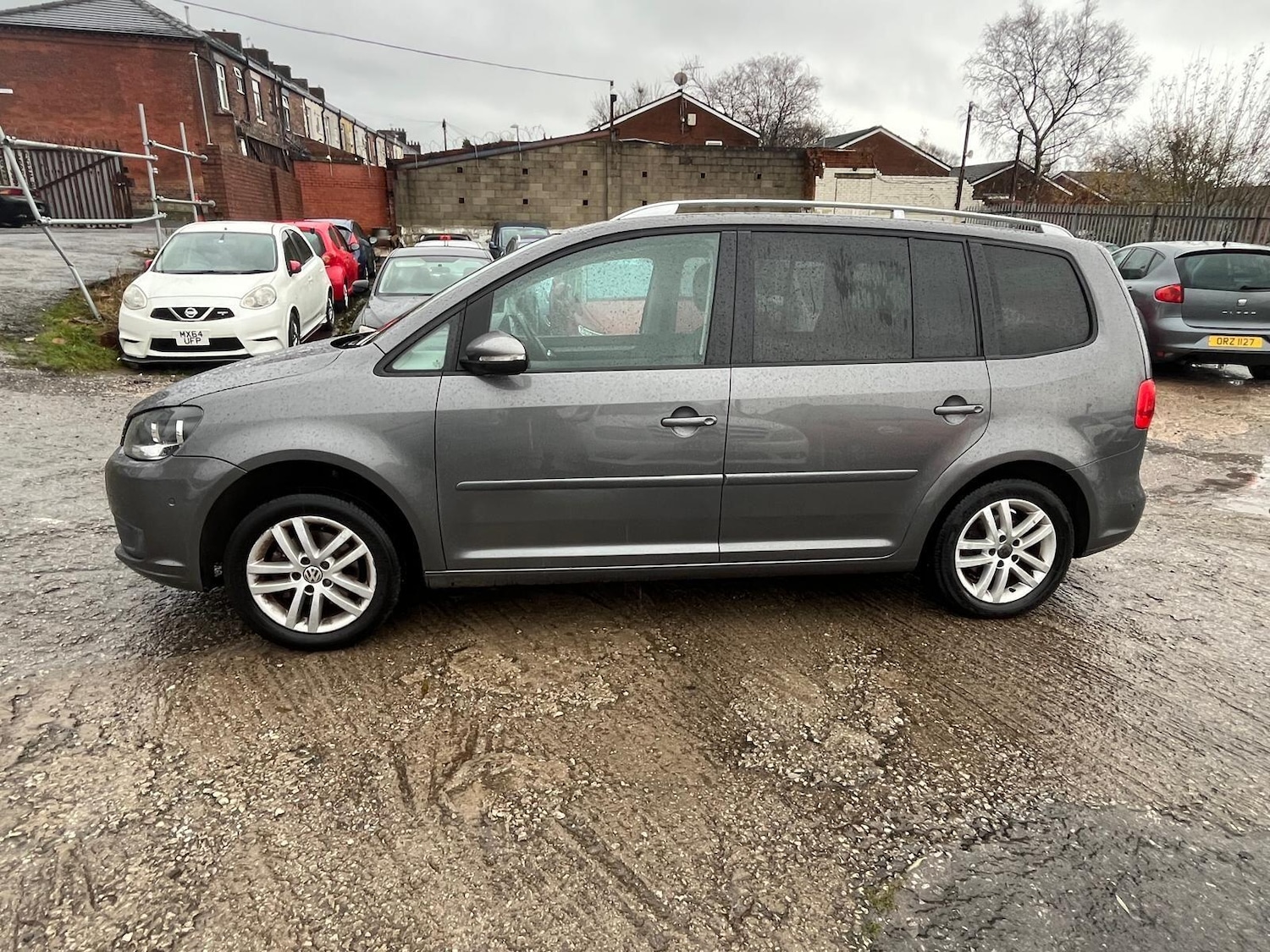 Used Volkswagen Touran 2012 for sale - 76752450: Photo 8