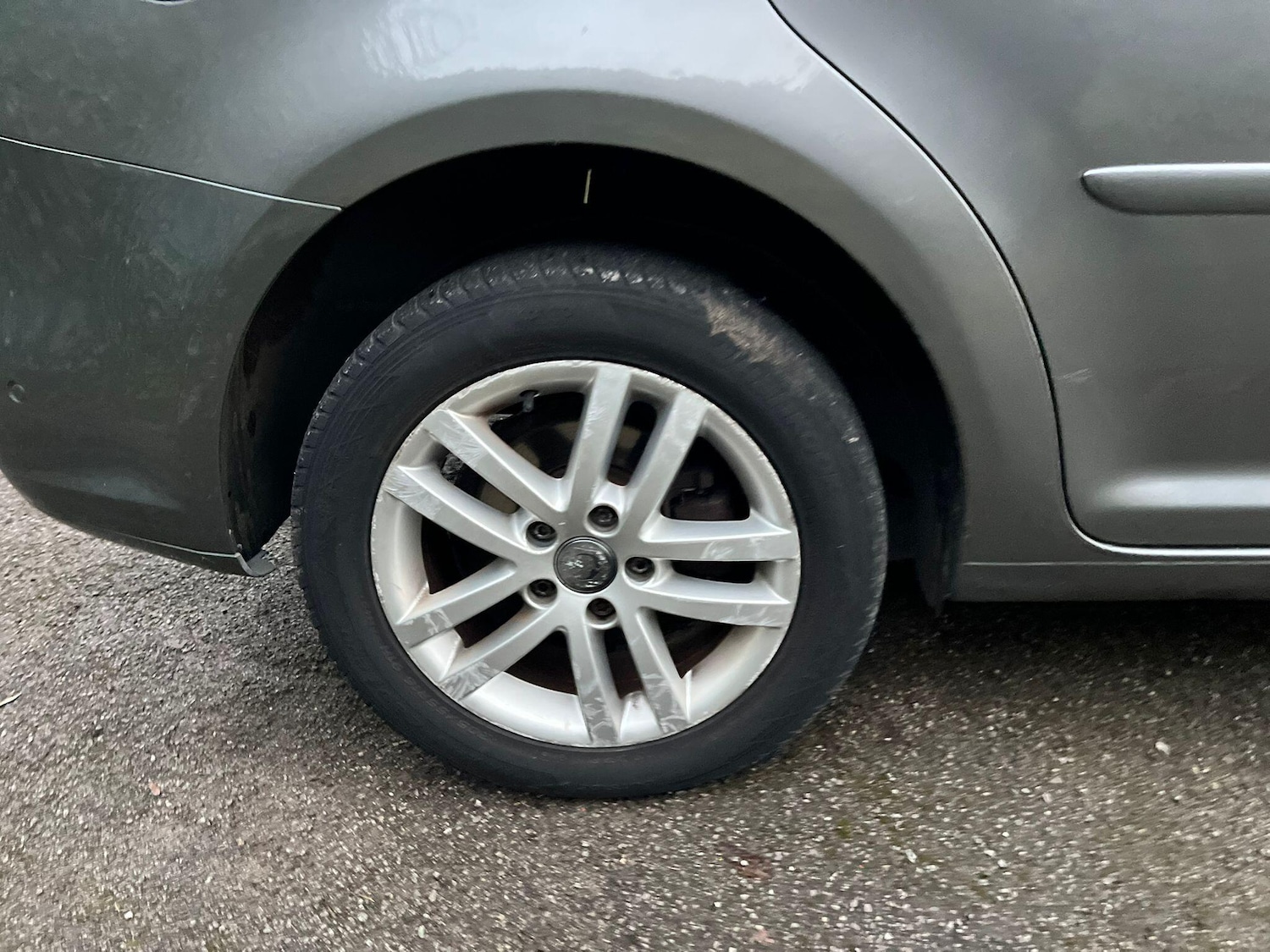 Used Volkswagen Touran 2012 for sale - 76752450: Photo 80