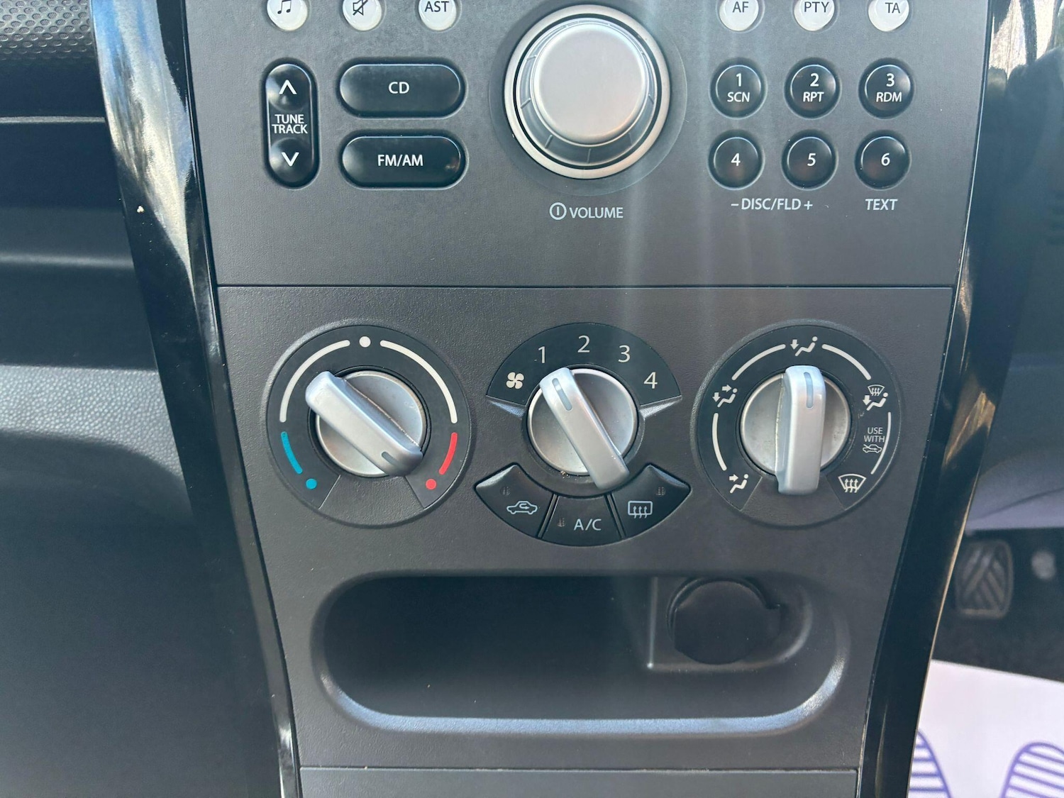 Used Suzuki Splash 2014 for sale - 78058336: Photo 35