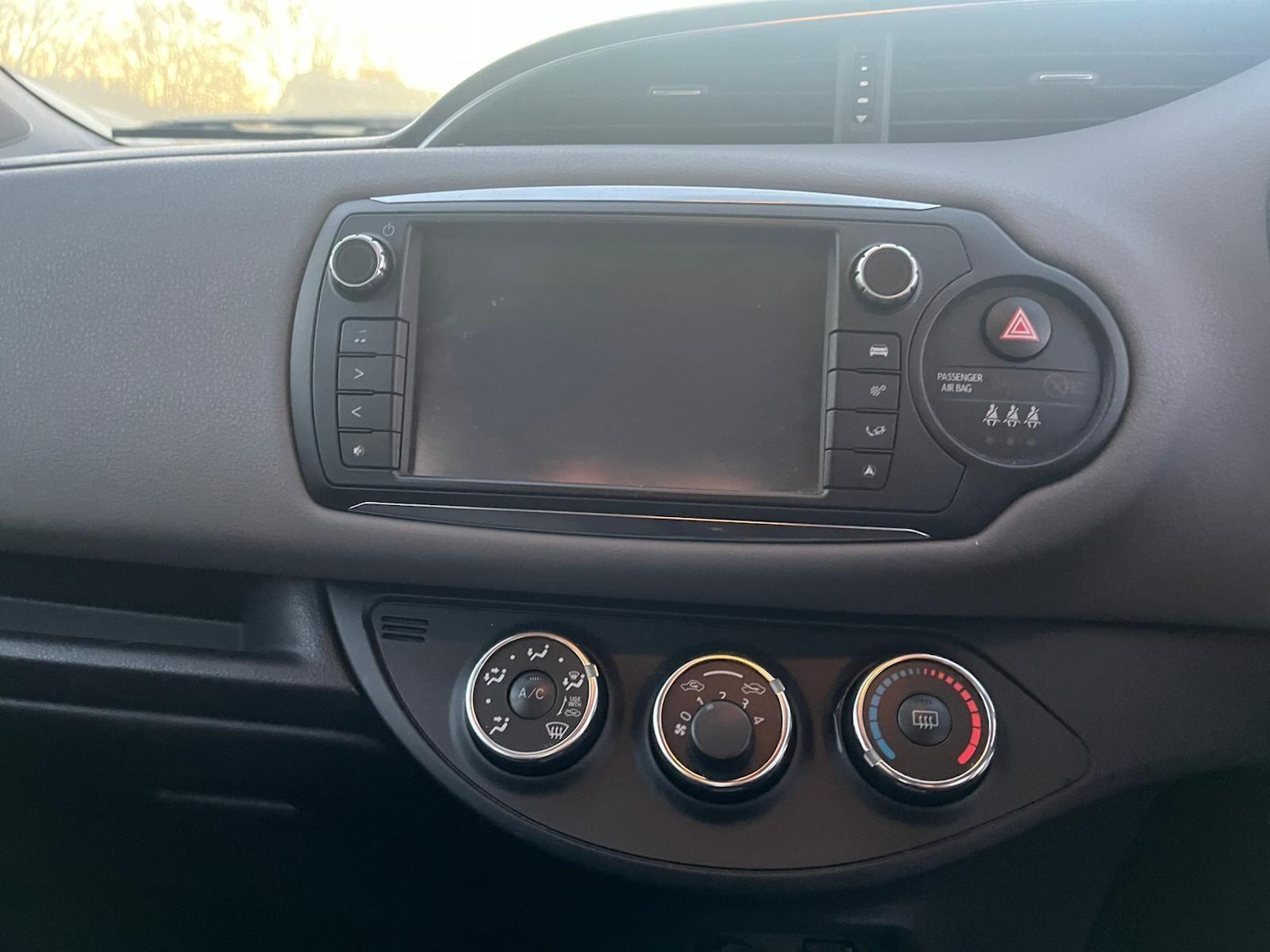 Used Toyota Yaris 2014 for sale - 76701233: Photo 11