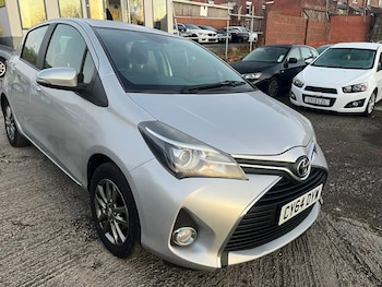 Used Toyota Yaris 2014 for sale - 76701233: Photo