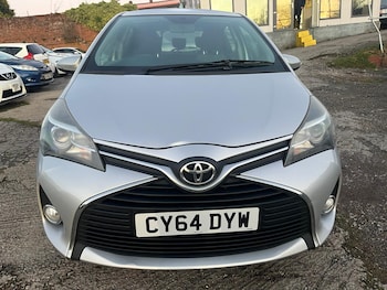 Used Toyota Yaris 2014 for sale - 76701233: Photo