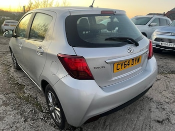 Used Toyota Yaris 2014 for sale - 76701233: Photo