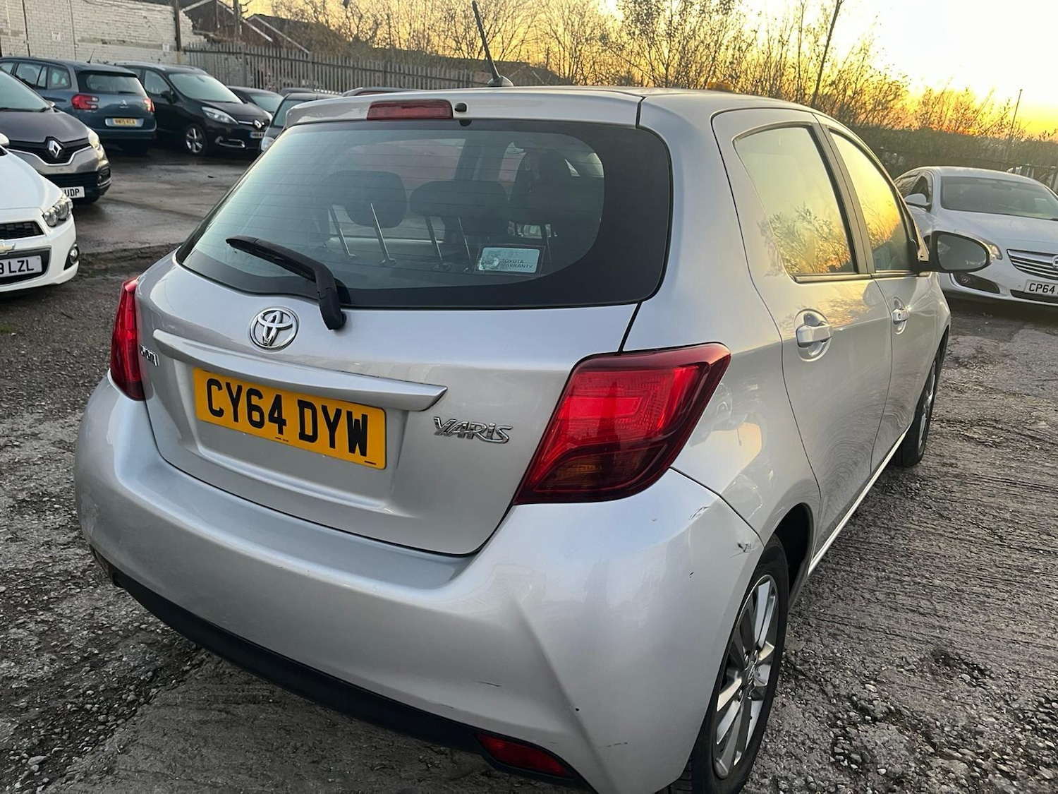 Used Toyota Yaris 2014 for sale - 76701233: Photo 6