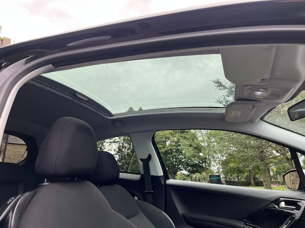 Used Peugeot 208 2015 for sale - 75314982: Photo 22