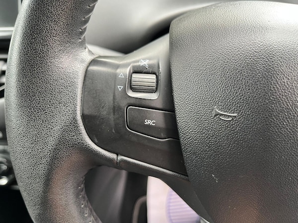 Used Peugeot 208 2015 for sale - 75314982: Photo 27