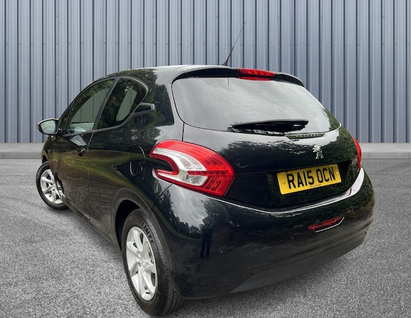 Used Peugeot 208 2015 for sale - 75314982: Photo 4