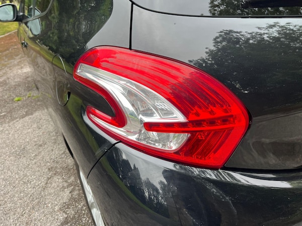 Used Peugeot 208 2015 for sale - 75314982: Photo 64