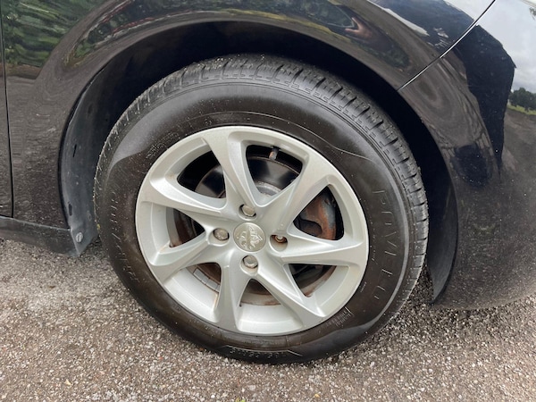 Used Peugeot 208 2015 for sale - 75314982: Photo 77