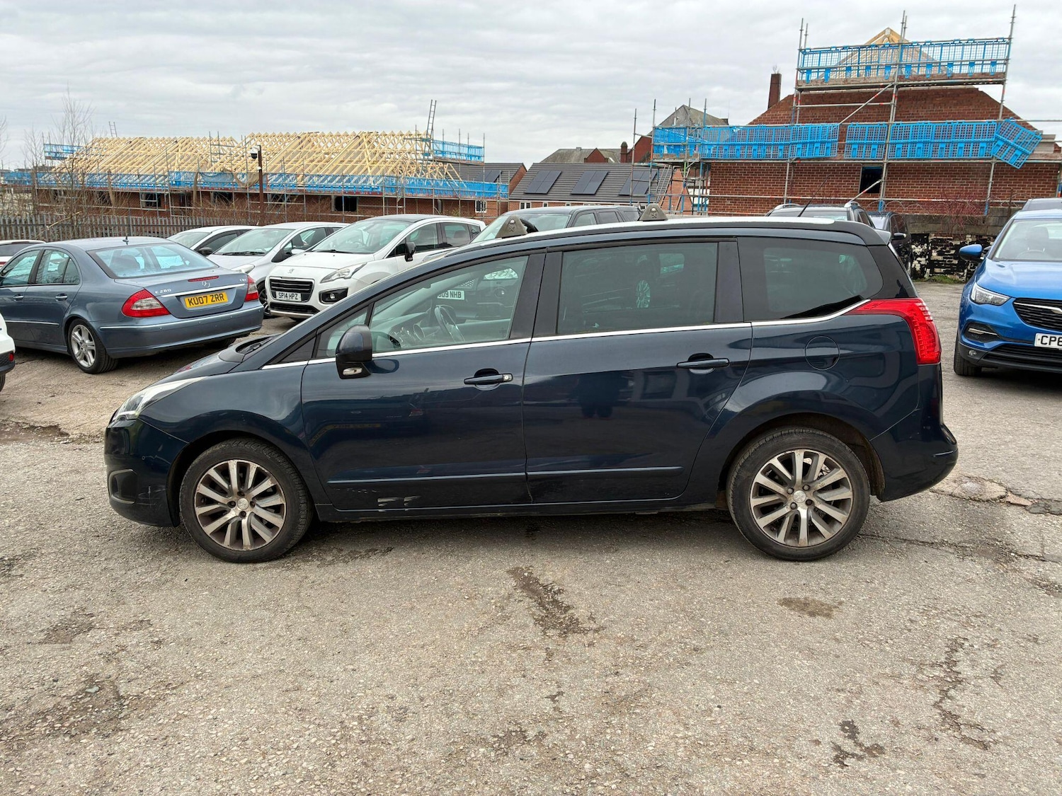 Used Peugeot 5008 2014 for sale - 77633284: Photo 8