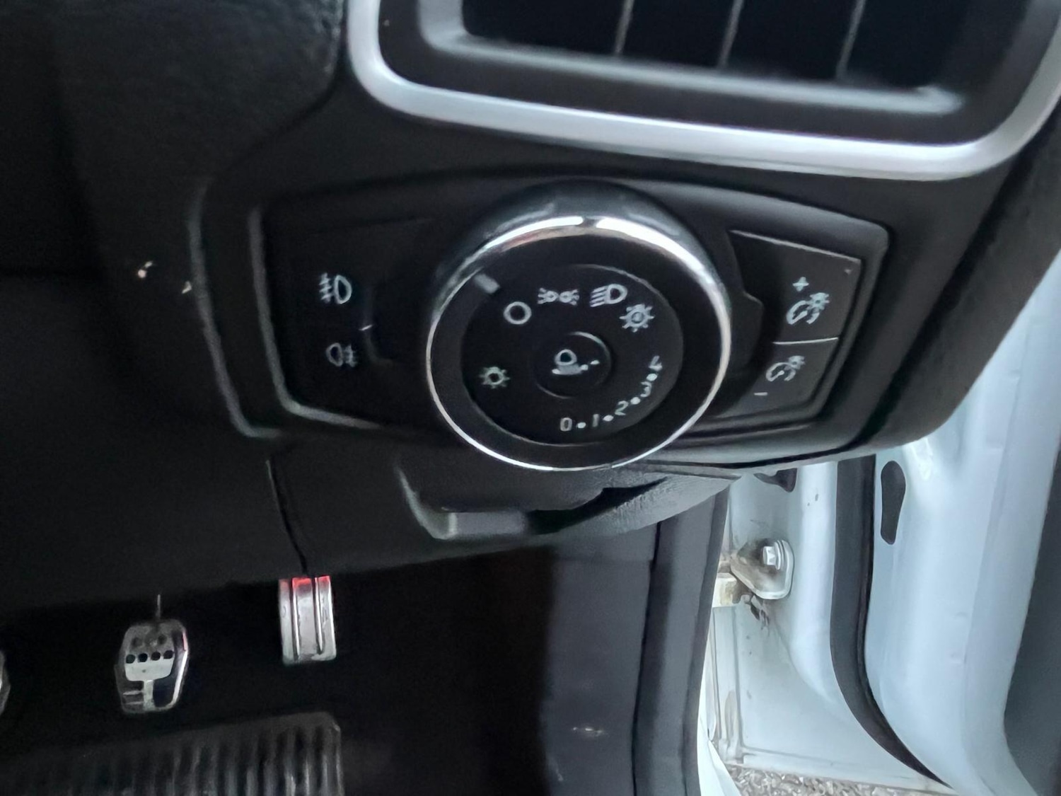 Used Ford Focus 2013 for sale - 77202875: Photo 11