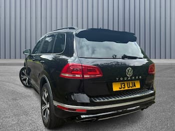 Used Volkswagen Touareg 2015 for sale - 79808648: Photo