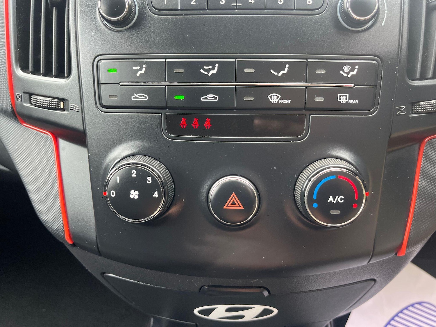 Used Hyundai i30 2010 for sale - 76099617: Photo 34