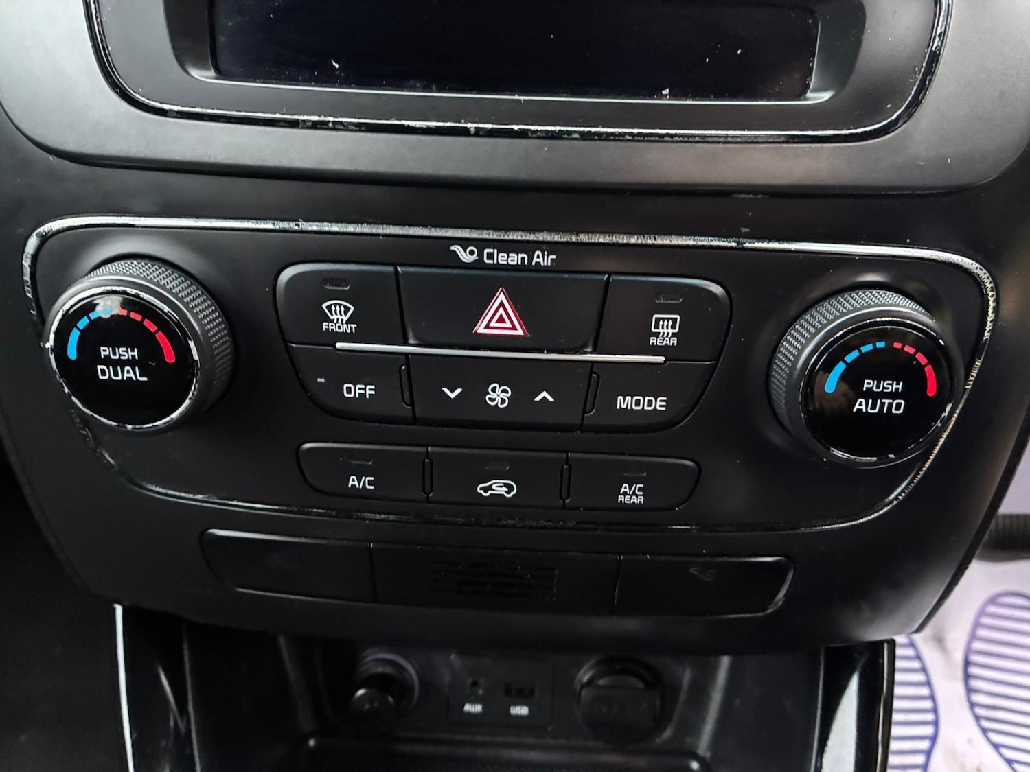 Used Kia Sorento 2013 for sale - 77808828: Photo 44