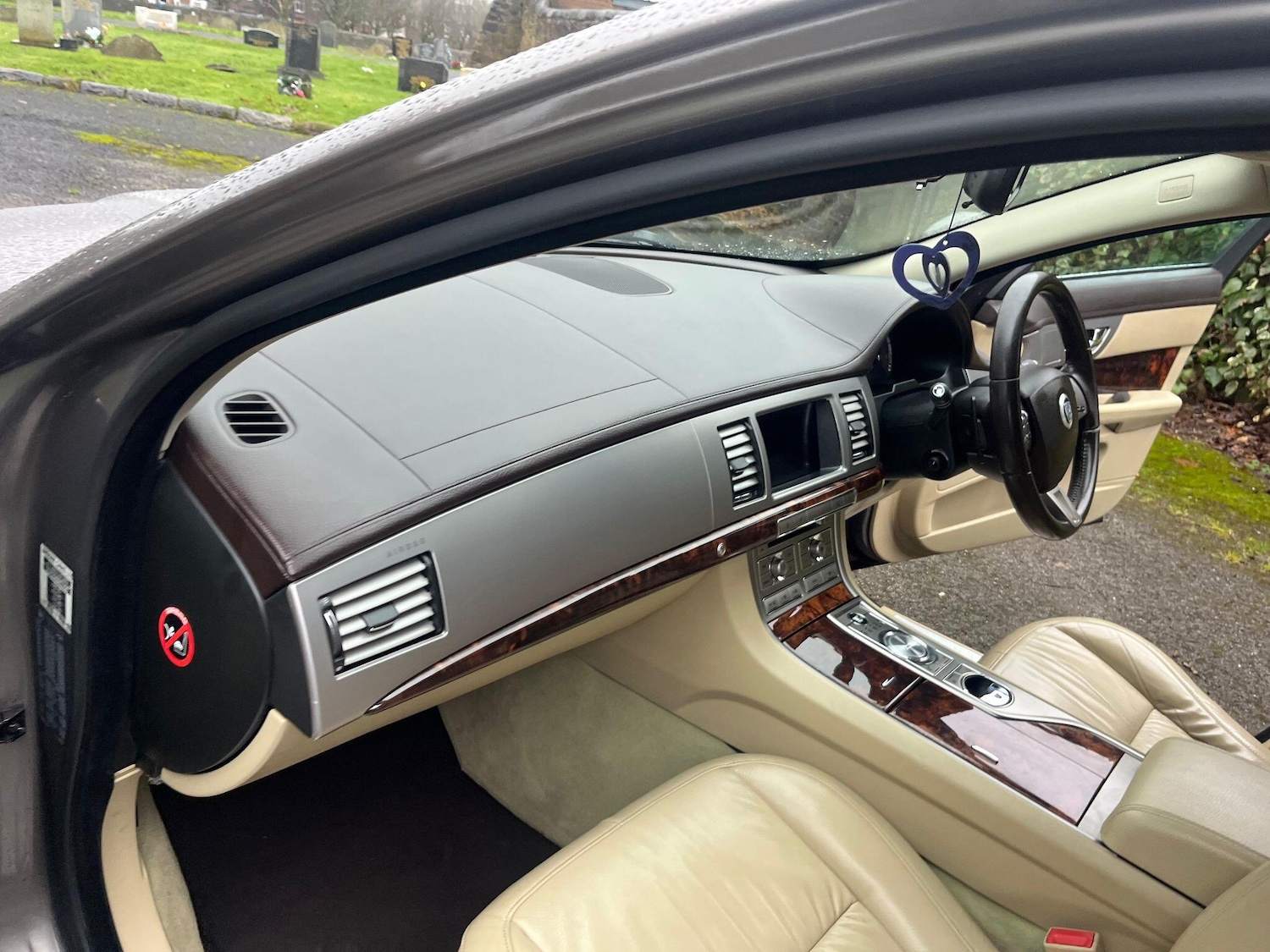 Used Jaguar XF 2011 for sale - 77982623: Photo 12