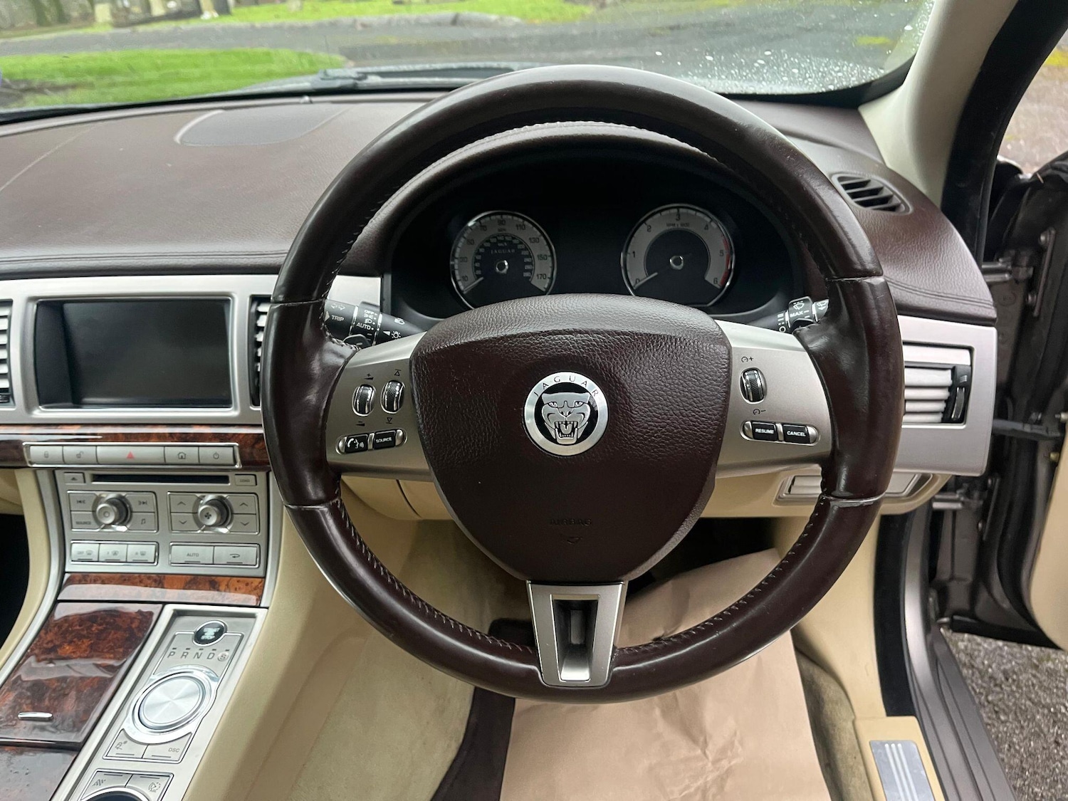 Used Jaguar XF 2011 for sale - 77982623: Photo 28