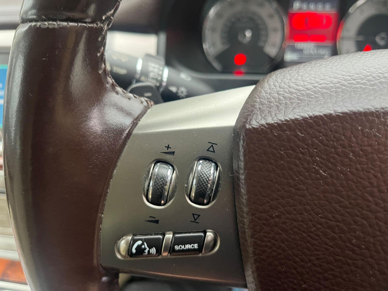 Used Jaguar XF 2011 for sale - 77982623: Photo 30