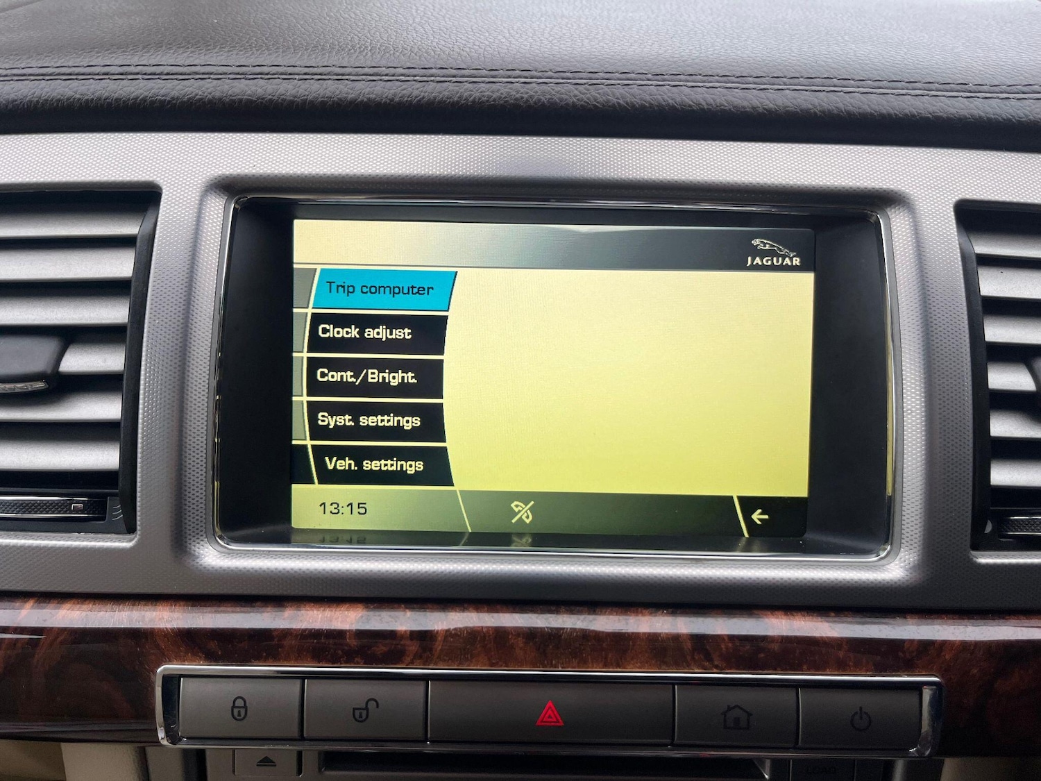 Used Jaguar XF 2011 for sale - 77982623: Photo 36