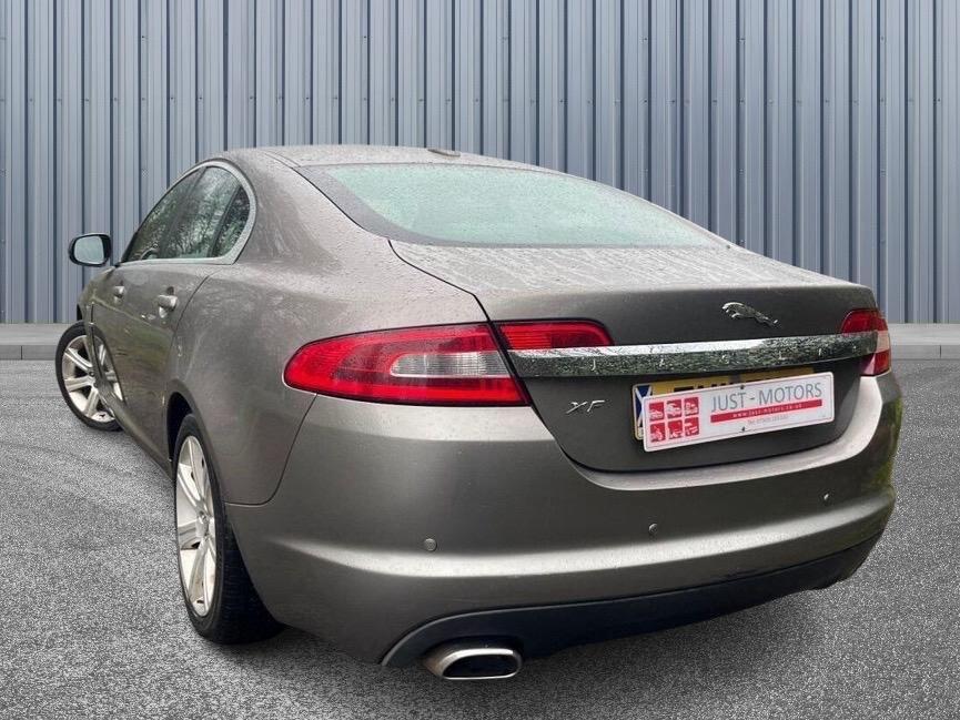 Used Jaguar XF 2011 for sale - 77982623: Photo 4