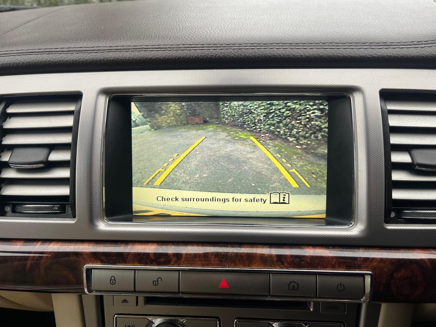 Used Jaguar XF 2011 for sale - 77982623: Photo 40