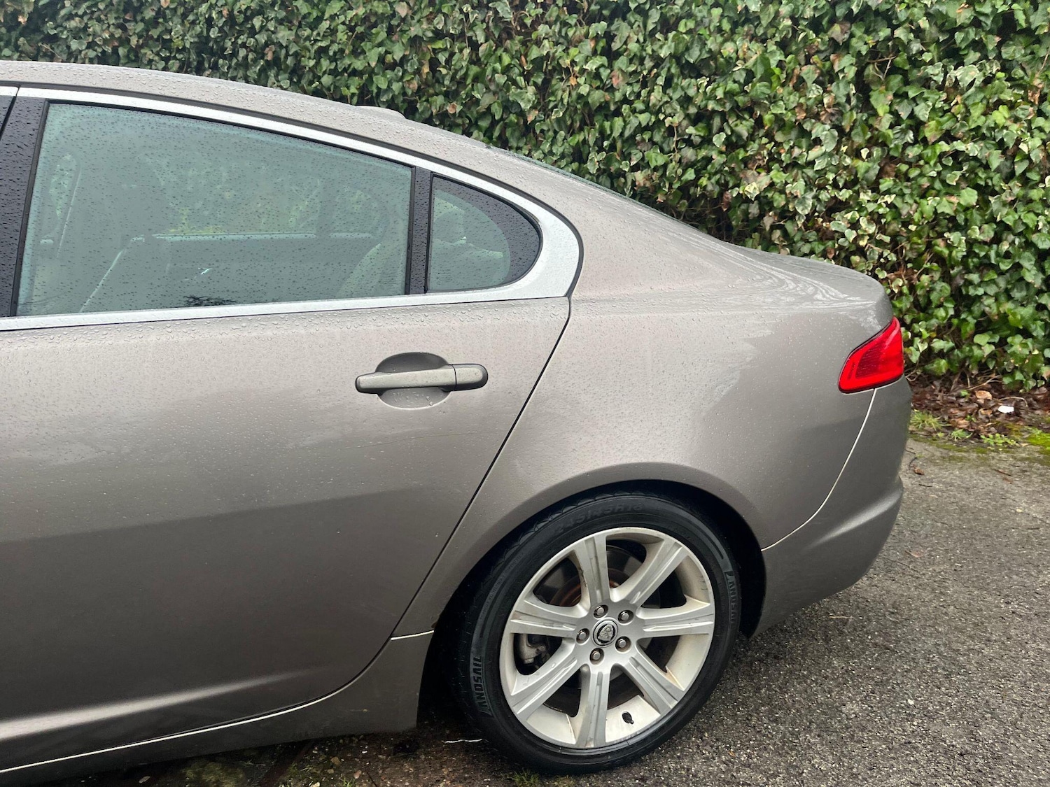 Used Jaguar XF 2011 for sale - 77982623: Photo 60