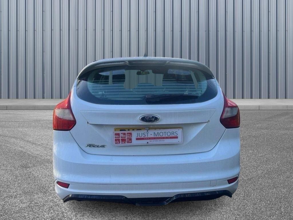 Used Ford Focus 2014 for sale - 76913432: Photo 5