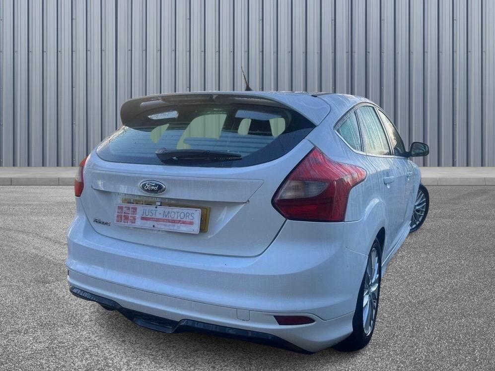 Used Ford Focus 2014 for sale - 76913432: Photo 6