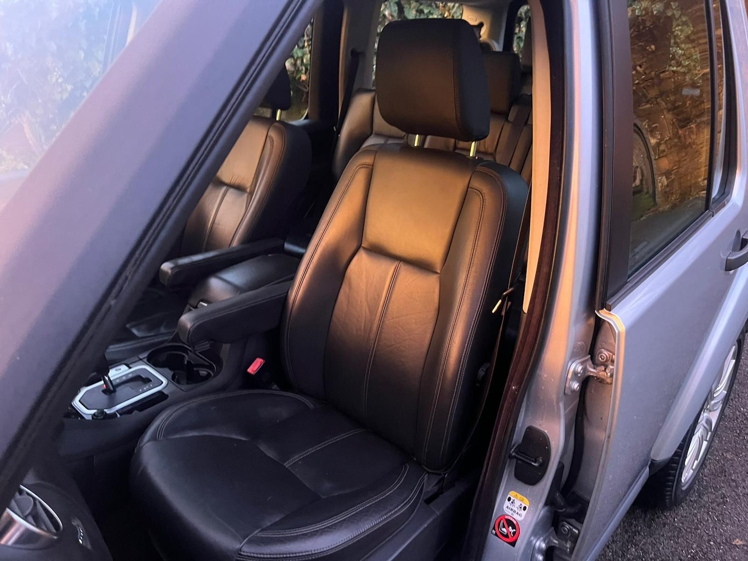 Used Land Rover Discovery 2010 for sale - 77230623: Photo 16