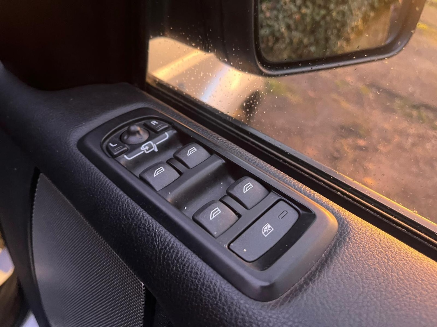 Used Land Rover Discovery 2010 for sale - 77230623: Photo 36