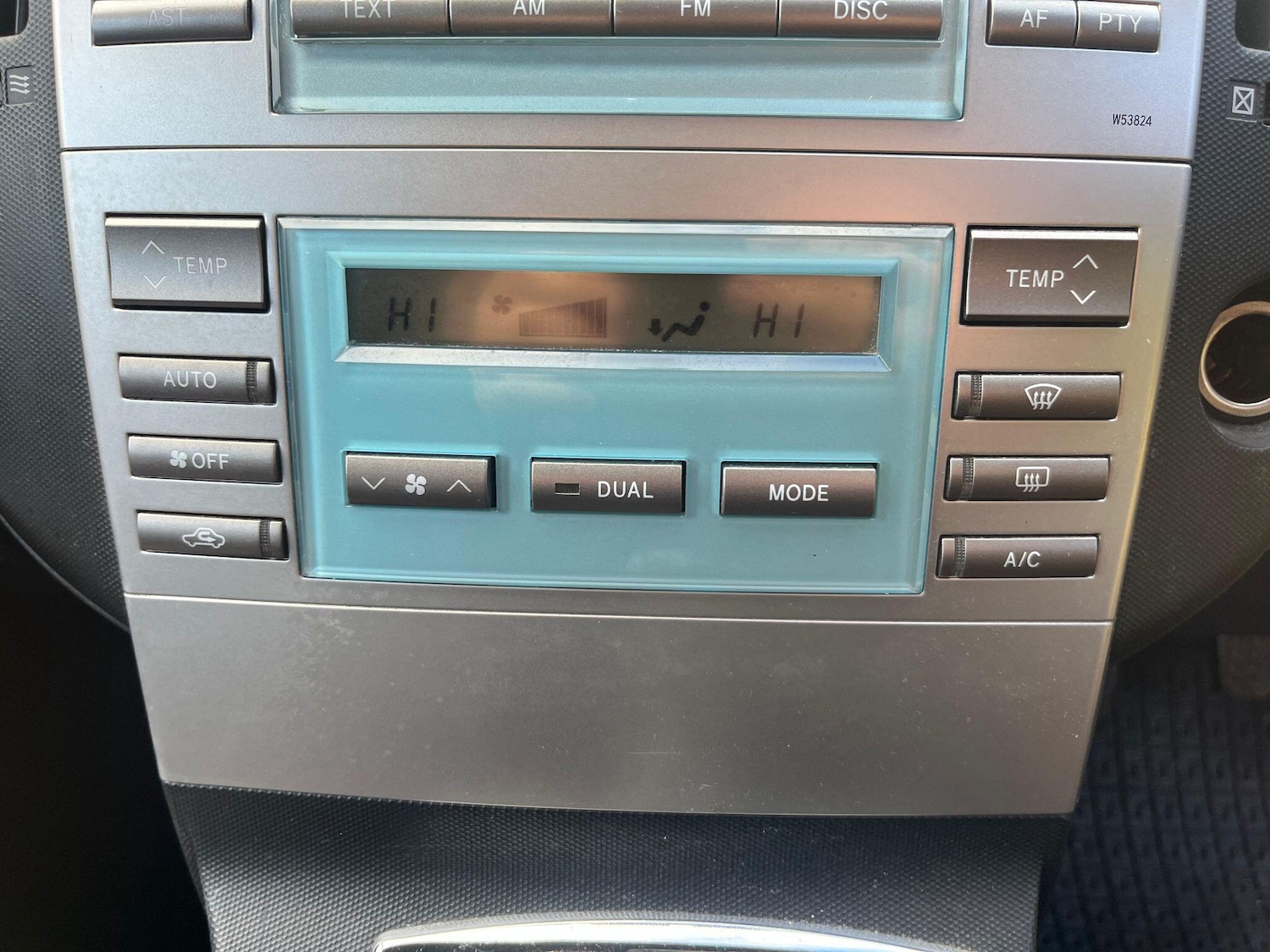 Used Toyota Corolla Verso 2008 for sale - 77132074: Photo 39